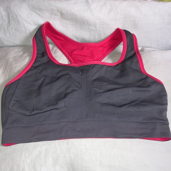 Old Navy Sports Bra - Picture 3 of 5